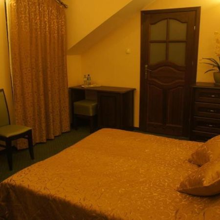 Zloty Dworek Motel Nieporęt Kamer foto